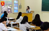 Cận cảnh các thí sinh tập trung làm bài trong phòng thi